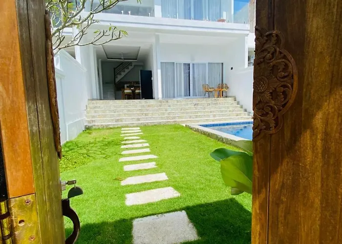 Radiance Ocean View Private Hotel 4*